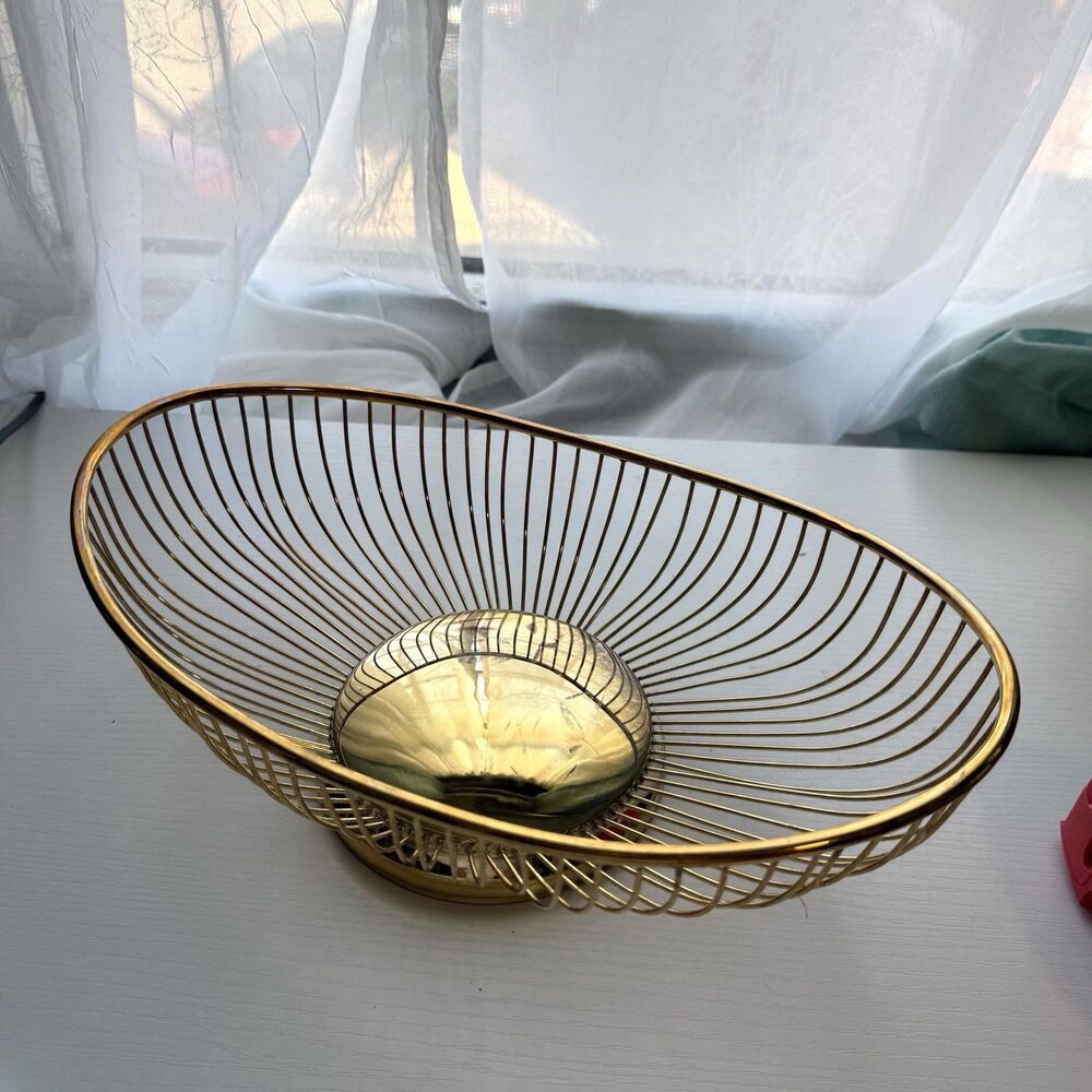 International Silver Company Silverplate Oval Wire Basket, 12.5 in gold tone, J5